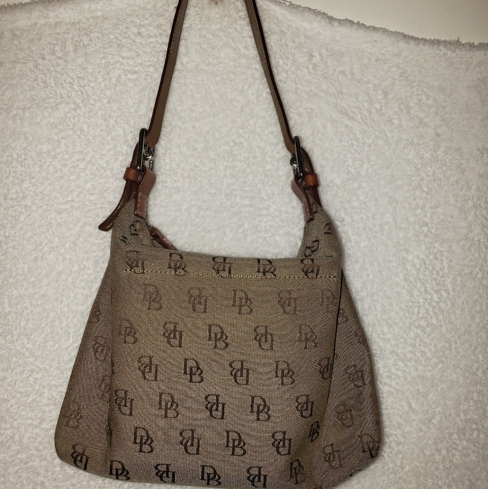 Dooney and Bourke Small shoulder bag with wallet.